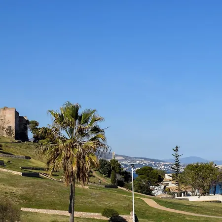 With Mountain Views Close To And Castle Appartamento *